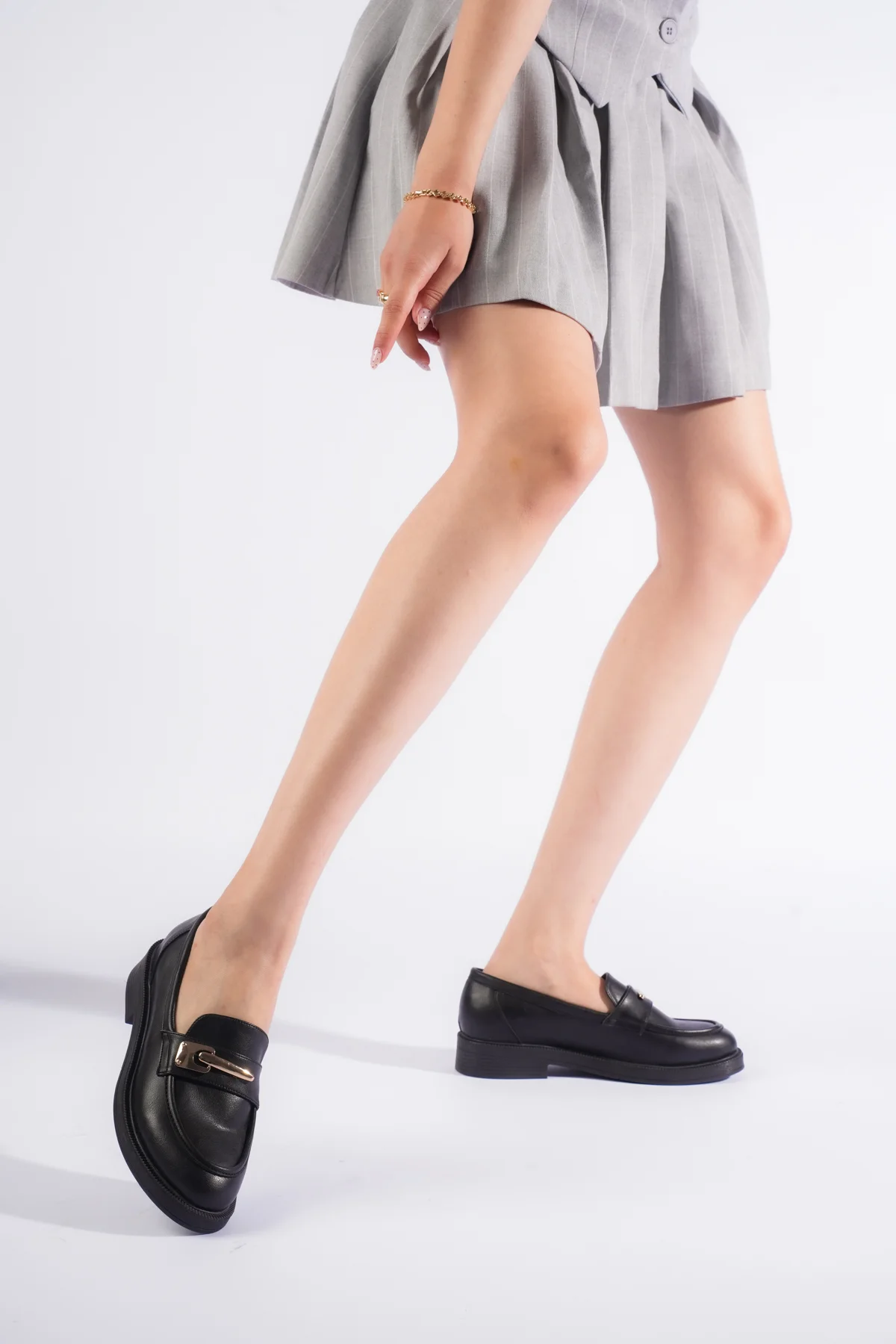 Gold Toka Detaylı Günlük Kadın Loafer Ayakkabı — Siyah / 36